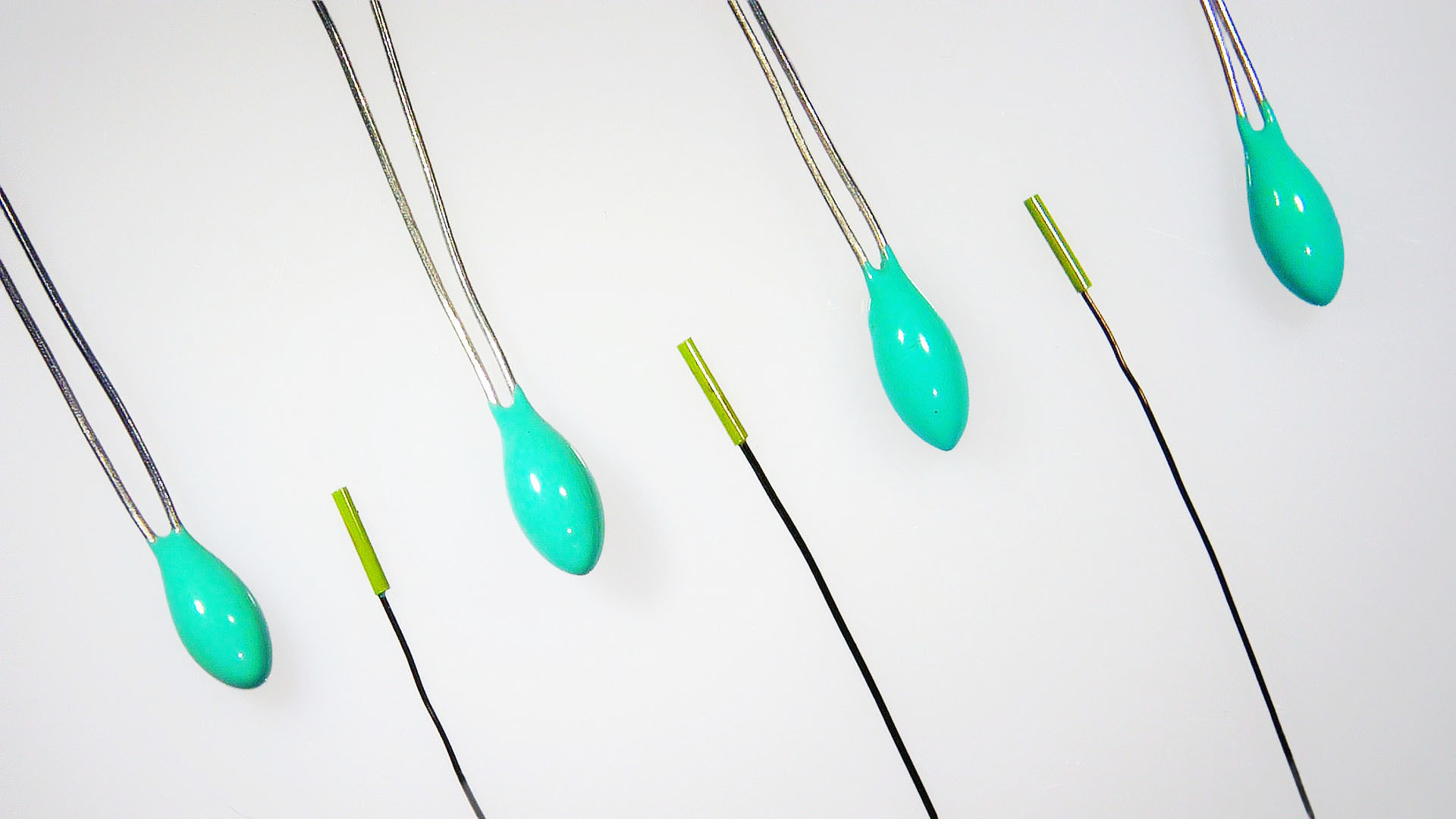 Leaded NTC thermistors with epoxy-coated sensor beads